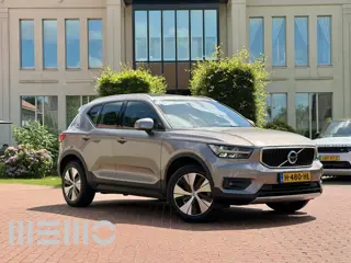 Volvo XC40 1.5 T5 Twin Engine Momentum Pro - SOH 93% - 360 Camera - Panoramadak - Trekhaak