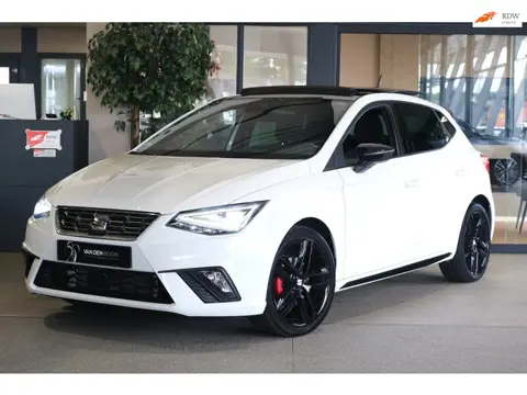 Seat Ibiza 1.5TSI FR DSG 150PK Facelift Pro Black Edition Pano Navi Led Cruise