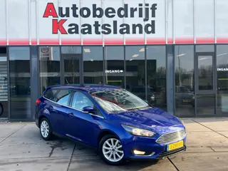 Ford Focus Wagon 1.0 Titanium Edition - Navi - Cruise - Clima -
