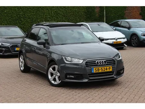 Audi A1 Sportback 1.0 TFSI Design Pro Line Plus / Panoramadak / Navigatie / Parkeerhulp achter / 16'
