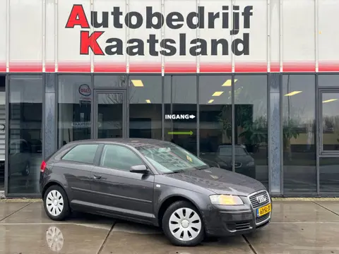 Audi A3 1.9 TDI Attraction - Cruise - Parrot - Electr Ramen -