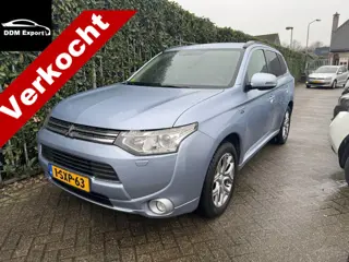 Mitsubishi Outlander 2.0 PHEV instyle (bj 2013, automaat)