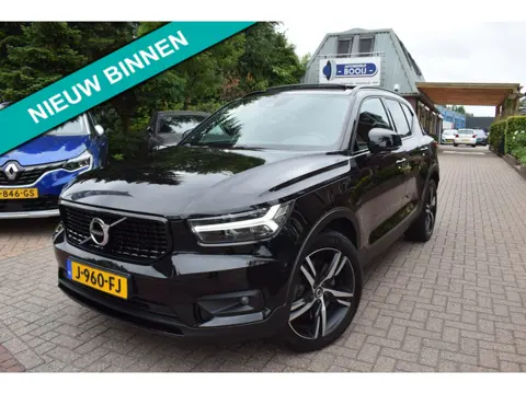 Volvo XC40 1.5 T5 Recharge R-Design AUTOM/PANO DAK/ADAP CRUISE/NAVI/AIRCO-ECC/NL-AUTO/CARPLAY/CAMERA