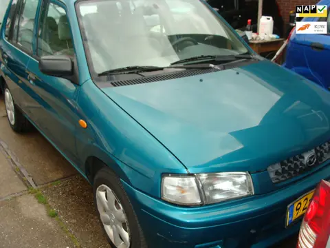 Mazda Demio 1.3 LX st bek (unieke km)nap apk