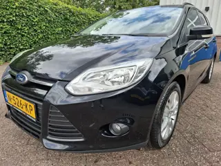 Ford FOCUS Wagon 1.0 EcoBoost AIRCO/PDC.A/TREKHAAK 125PK