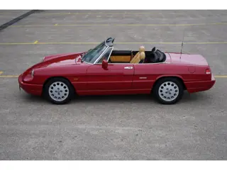 Alfa Romeo Spider 2.0