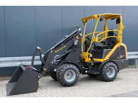 Eurotrac W11 | 2026 | Giant snelwissel | Radlader hoflader