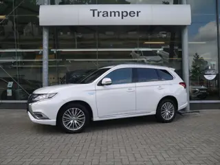 Mitsubishi Outlander 2.4 PHEV Instyle|Trekhaak|Rijklaar