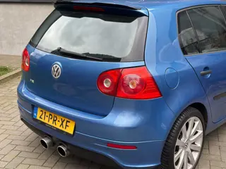 Volkswagen Golf 1.6 FSI Trendline - R32 Look