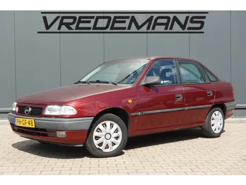 Opel Astra 1.4i GL