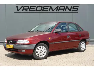 Opel Astra 1.4i GL