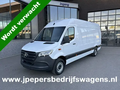 Mercedes-Benz Sprinter 317 CDI L3 H2 Pro LED / MBUX / Navigatie / Camera / Cruise control / Airco / 