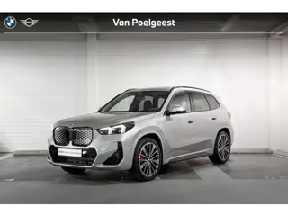 BMW iX1 xDrive30 | M-Sport Pro | Panoramadak | Harman/Kardon | Stoelverwarming