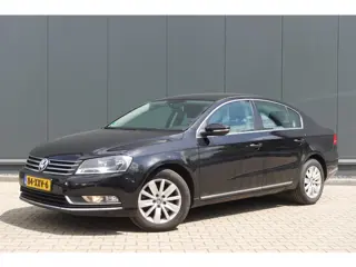 Volkswagen Passat 1.6 TDI Highline BlueMotion