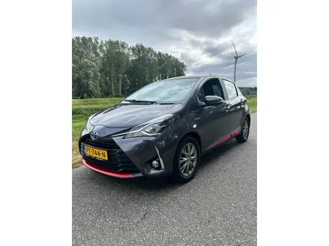 Toyota Yaris 1.5 Hybrid Design