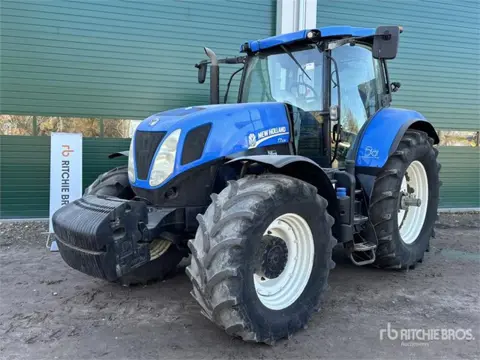 New Holland T7.235 (bj 2014)