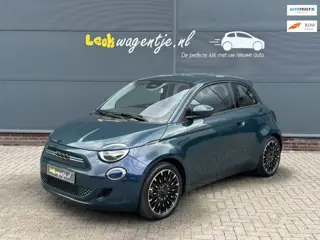 Fiat 500 e Icon 42 kWh *carplay *camera *stoelverw. *17''