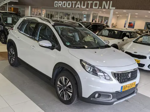 Peugeot 2008 1.2 PureTech Allure Airco, Trekhaak, Carplay, Cruise Control