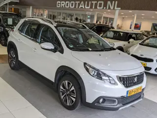 Peugeot 2008 1.2 PureTech Allure Airco, Trekhaak, Carplay, Cruise Control