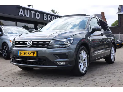 Volkswagen Tiguan 1.4 TSI ACT HIGHLINE | LEDER | PANO | TREKHAAK