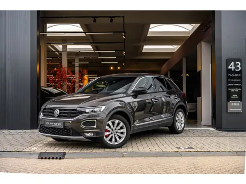Volkswagen T-Roc 2.0 TSI 4Motion Sport|Camera|Carplay|Acc|Lane-Assist|Dealer onderhouden|