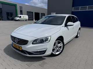 Volvo V60 2.4 D6 AWD Plug-In Hybrid Summum Top Staat!!