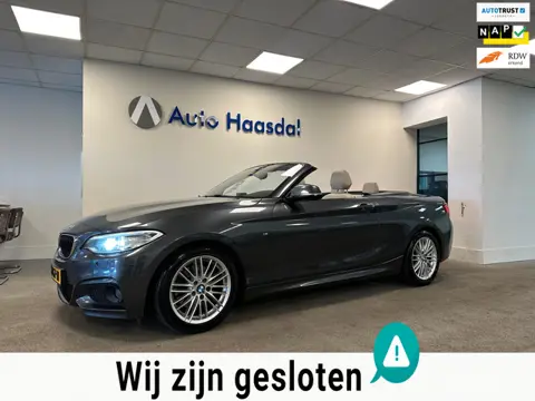 BMW 2-serie Cabrio 220i|M-SPORT|TREKHAAK|CARPLAY|AUTOMAAT|CAMERA