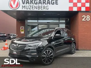 Opel Grandland X 1.6 Turbo Hybrid4 Ultimate 300PK!! // 360 CAMERA // STOELVERKOELING-VERWARMING // E