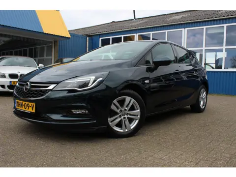 Opel Astra "Innovation + " LED - 5 Deurs !! Automaat