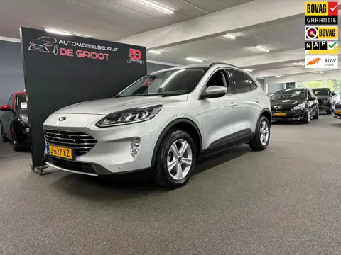 Ford Kuga 1.5 EcoBoost Titanium/ NL auto/ Vaste trekhaak/ Sensoren/ Camera's