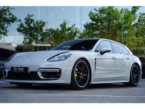Porsche Panamera Sport Turismo 2.9 4S / Krijtgrijs / Sport Design / Sportuitlaat