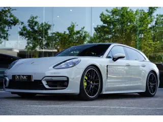 Porsche Panamera Sport Turismo 2.9 4S / Krijtgrijs / Sport Design / Sportuitlaat