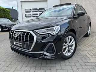 Audi Q3 45 TFSI e S edition PANO / S-LINE / LEDER ALCANTARA / CAMERA / LED / VERWARMDE STOELEN / SPO