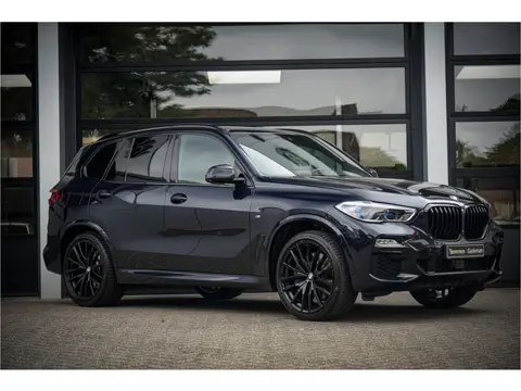 BMW X5 xDrive40i High Executive (bj 2020, automaat)