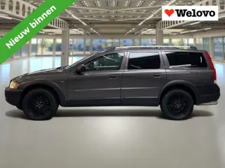 Volvo XC70 2.5 T Summum Carplay,Schuifdak,nieuwe banden en distributie...