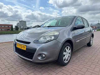 Renault Clio 1.2 /Airco/Cruise control/5 drs/Nieuwe APK