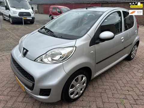 Peugeot 107 1.0-12V XS ARICO EL RAMEN APK ANP DEALER OH