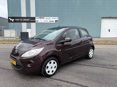 Ford Ka 1.2i Cool & Sound start/stop 70 PK. Zuinige en zeer mooie auto van de tweede eigenaar !!! Al