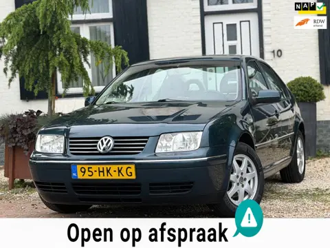 Volkswagen Bora 1.6-16V Comfortline|124DKM!|Clima|Cruise|