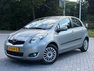 Toyota Yaris 1.3 VVTi Aspiration/Automaat/Clima/Elekt Raam/Trekhaak
