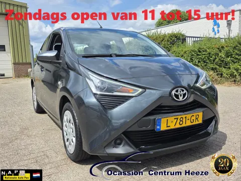 Toyota Aygo 1.0 VVT-i x-Play, Camera! Carplay! Juli maand? AKTIE maand!