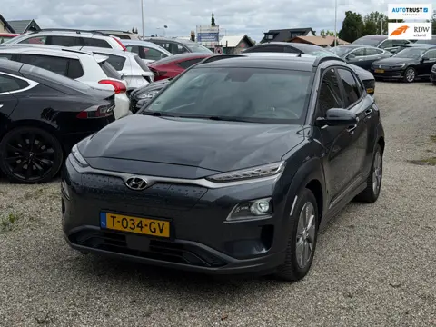 Hyundai Kona EV Fashion Sky 64 kWh 500+ Bereik VolOptie StoelKoeling Verwarming ACC Lane Assist Leer