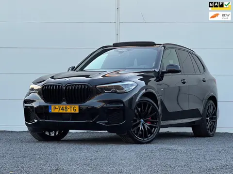 BMW X5 XDrive45e High Exe 394 PK Org NL M-Sport Pano HUD 360 Cam 22" Luchtvering Alarm klasse 5