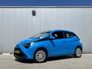 Toyota Aygo 1.0 VVT-i x-play | Trekhaak | 1e eigenaar