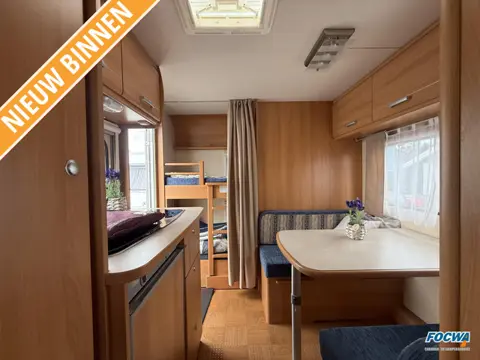 Caravelair Antares Luxe 426 TKM Stapelbed Dwarsbed Zit