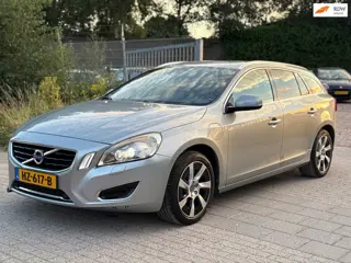 Volvo V60 2.4 D6 AWD Plug-In Hybrid Pure Limited Automaat