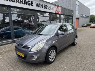 Hyundai i20 1.4i DynamicVersion AUTOMAAT-AIRCO-5DRS