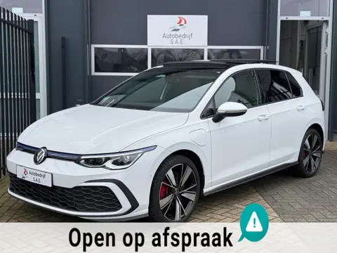 Volkswagen Golf 1.4 eHybrid GTE 245 pk IQ LIGHT PANO HUD SFEER CARPLAY