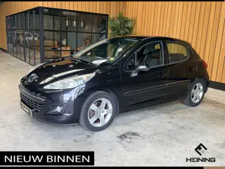 Peugeot 207 1.6 VTi XS. Climatronic. Nette auto. Compleet dealer onderhouden.