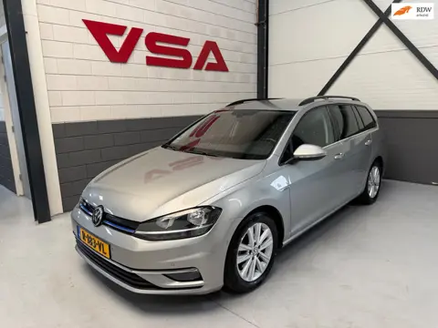 Volkswagen Golf 1.5 TSI Highline|Camera|Adaptive cruise|elektrische Trekhaak|DAB|Carplay|4-seizoen|P